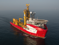 Sapura's ship named Sapura diamante